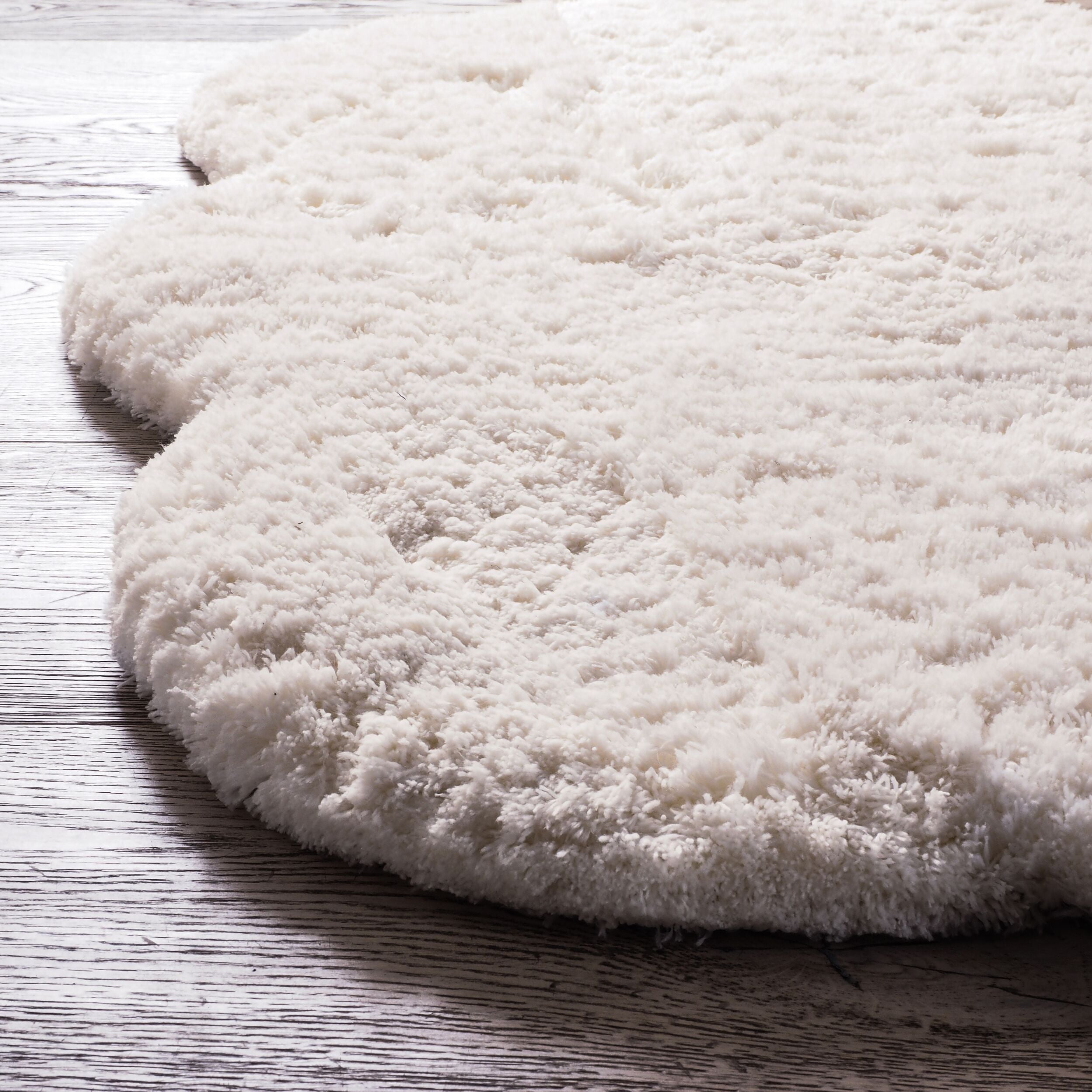 Cloud Tufted White Rug 120 x 75 cm