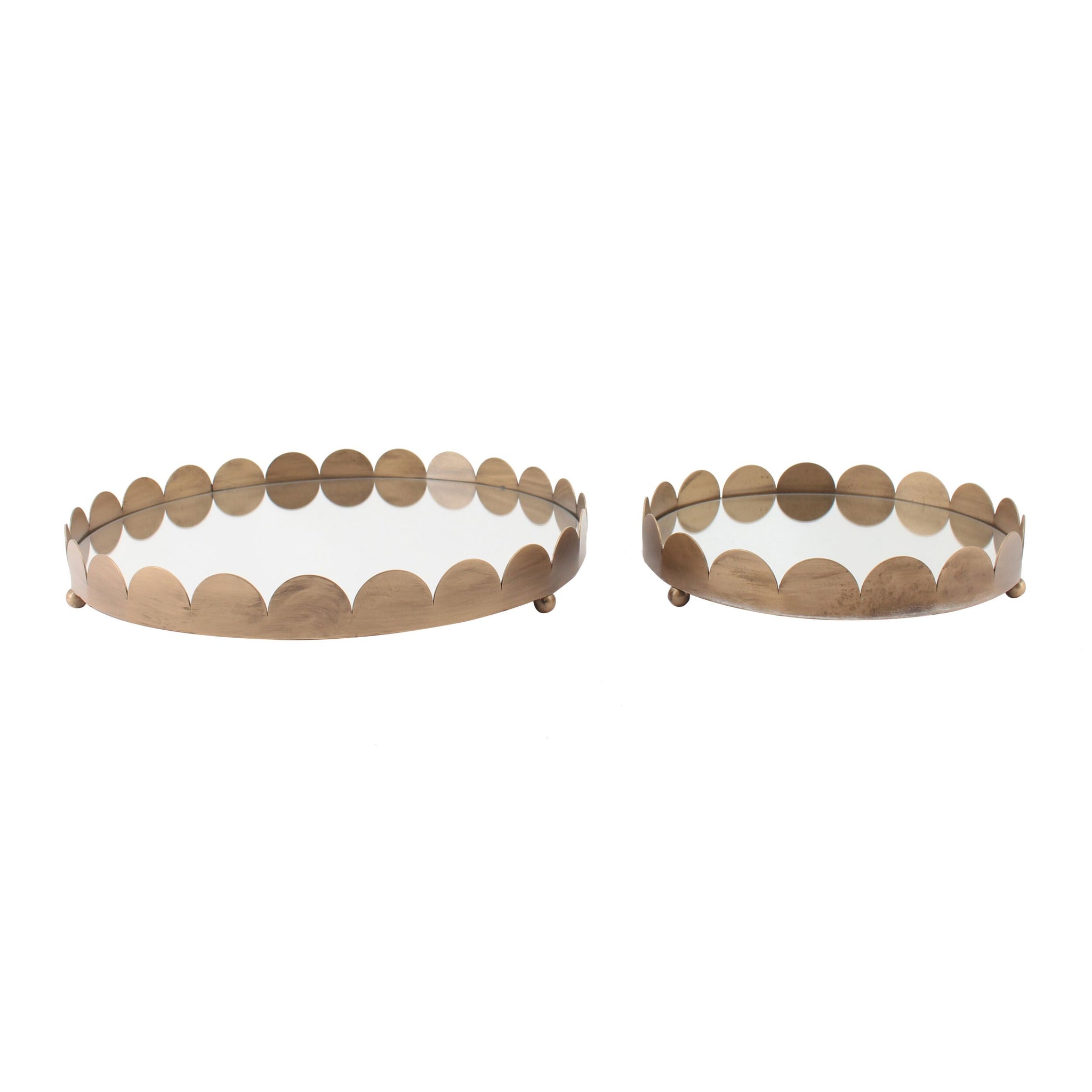 Sari Scalloped Tray 38.5cm