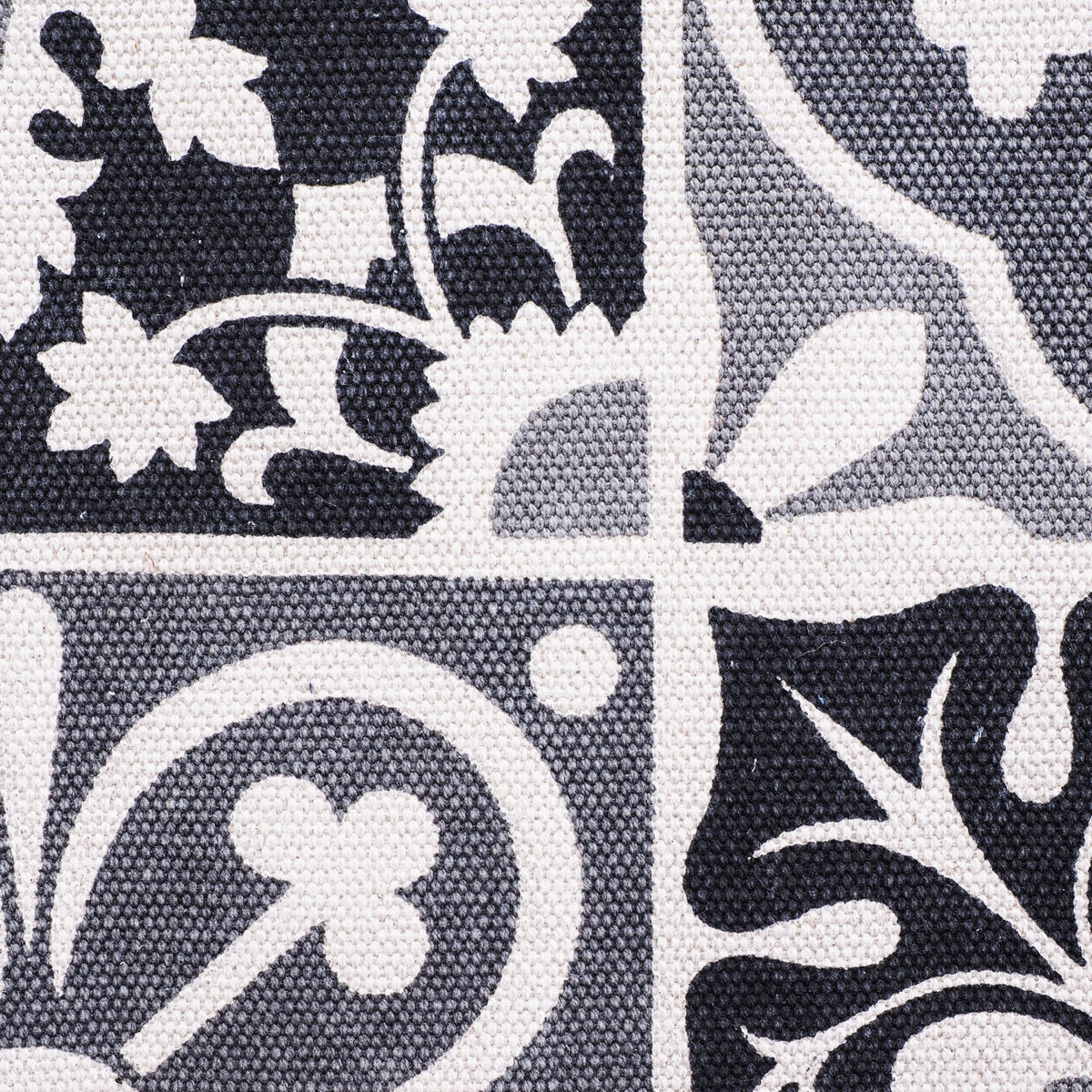 Carrelage Black Tile Hand Woven Rug 300x240cm – Early Settler AU