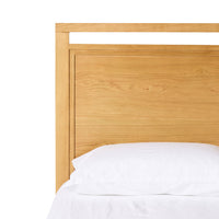 Avalon Queen Bed Light Oak